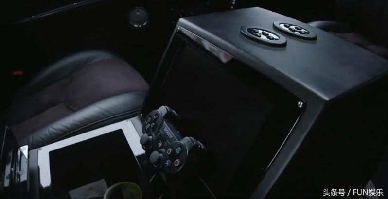 价值2000万防爆防弹的全球限量版豪车内饰，还能够玩ps3游戏