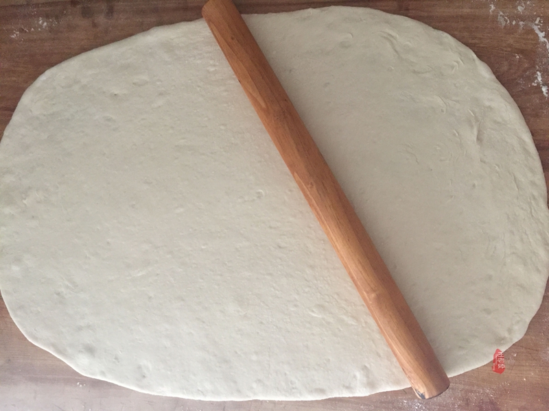 外皮酥脆馅料浓郁,外皮焦香酥脆内馅丰富柔软