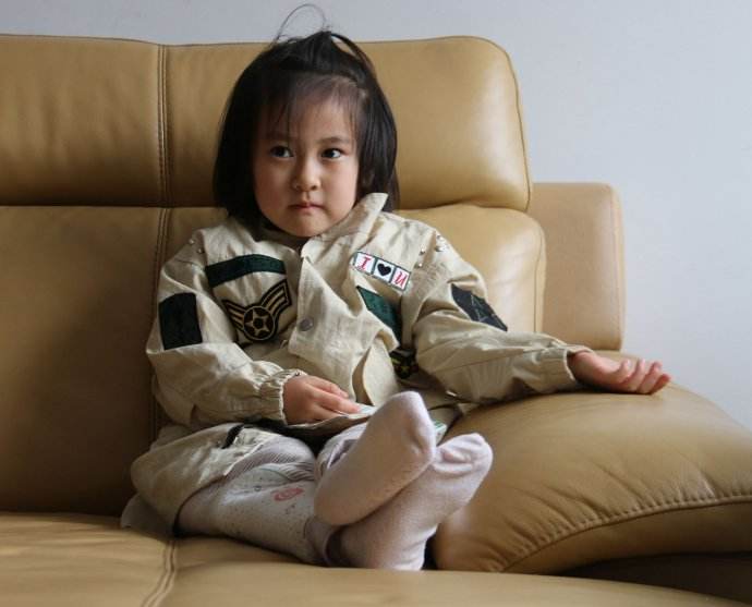 女孩口红被妹妹弄坏后来怎么样了,这些年被女儿弄坏的口红