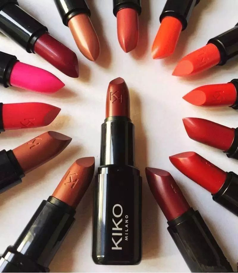 化妆小白怎么选择彩妆呢,合适化妆小白的妆容