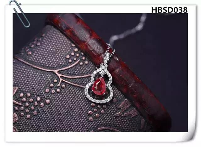 老凤祥红宝石吊坠款式,蓝宝石吊坠经典款式