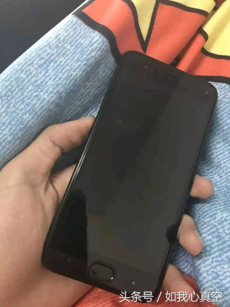 小米6贴什么膜最好,小米mix4贴膜和不贴膜对比