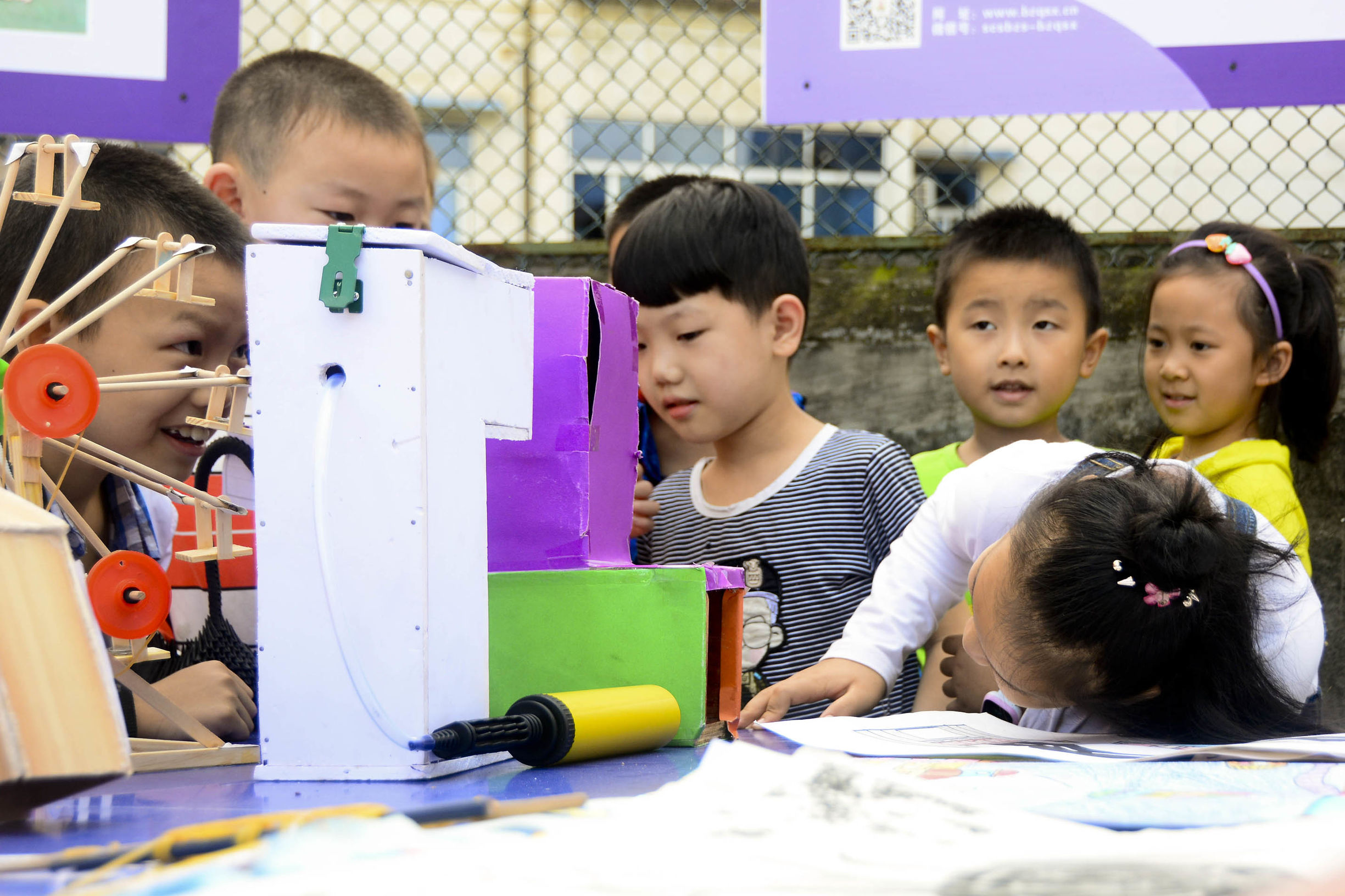 三年级小学生科技创新,巴州区三小创新教学管理