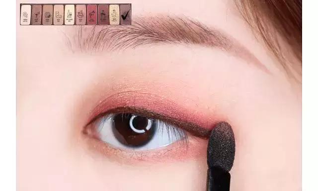 爱丽小屋眼影br401怎么用 (爱丽小屋眼影盘dusty cat)