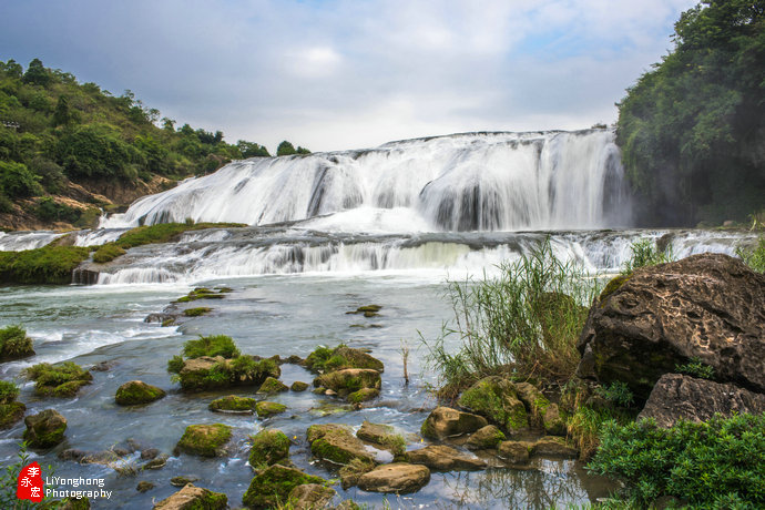 贵州黄果树瀑布特点,神奇的贵州风景区黄果树瀑布