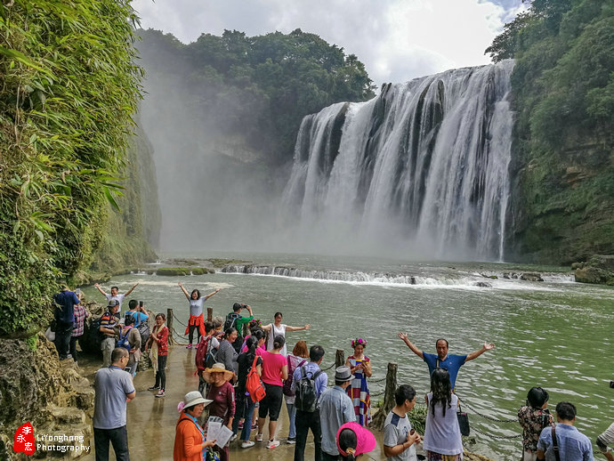贵州黄果树瀑布特点,神奇的贵州风景区黄果树瀑布