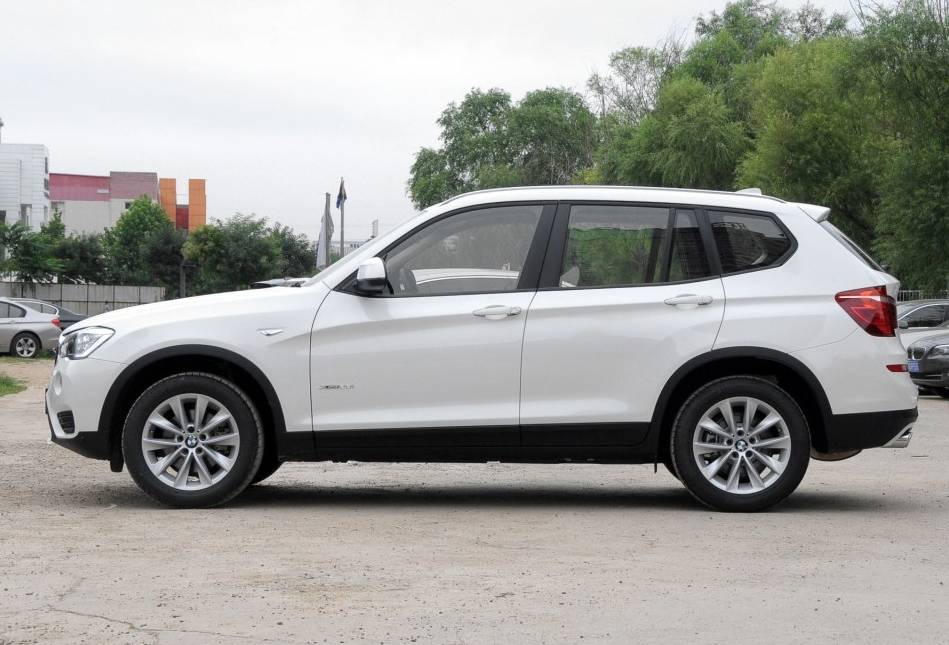 x328i,2021宝马x328i功能讲解