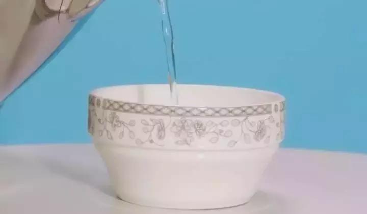 蜂蜜面粉自制美白面膜,鸡蛋面粉牛奶蜂蜜面膜美白