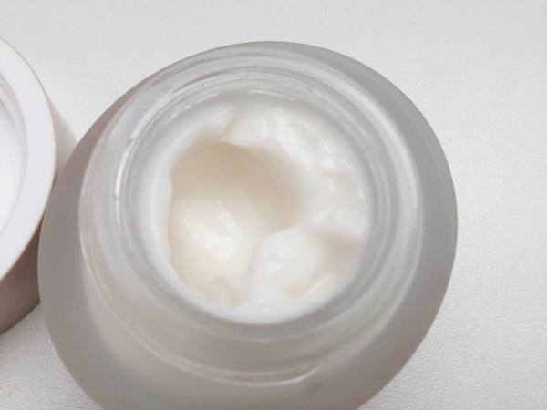 30-40岁最合适的眼霜和眼精华,伊诗兰顿小棕瓶眼霜合适什么年龄