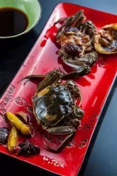 又是一年吃蟹时如何吃蟹才健康,吃蟹的最佳时间和禁忌