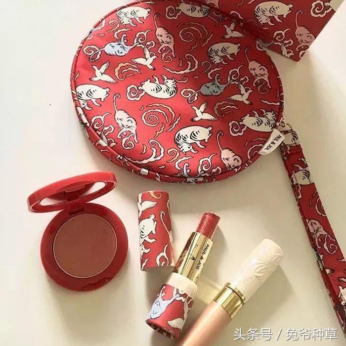 历年彩妆圣诞款,丧心病狂的妆容