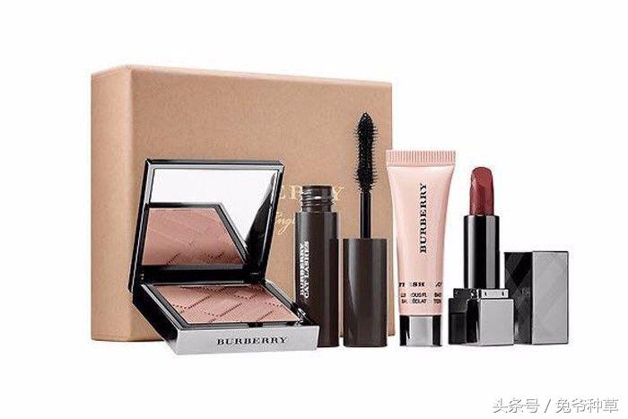 历年彩妆圣诞款,丧心病狂的妆容