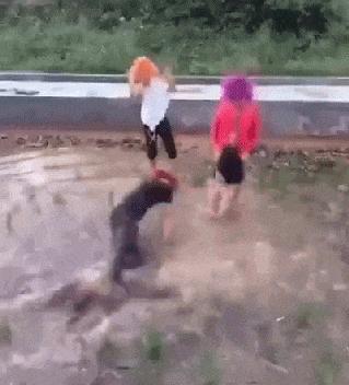 杀马特贵族与葬爱家族的最后决战,杀马特贵族走进去和跳进去的区别