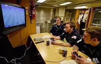 xbox手柄军用,最新的xbox手柄是什么