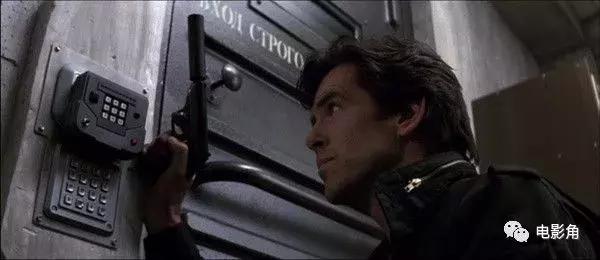 皮尔斯布鲁斯南拍了几部007影片,皮尔斯布鲁斯南007电影合集