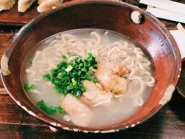 朱元璋黑猪肉,你在这里能够吃到美味的中餐英文