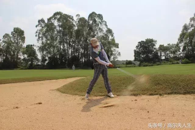 打一场18洞高尔夫双人一般要多久,打18洞需要多长时间