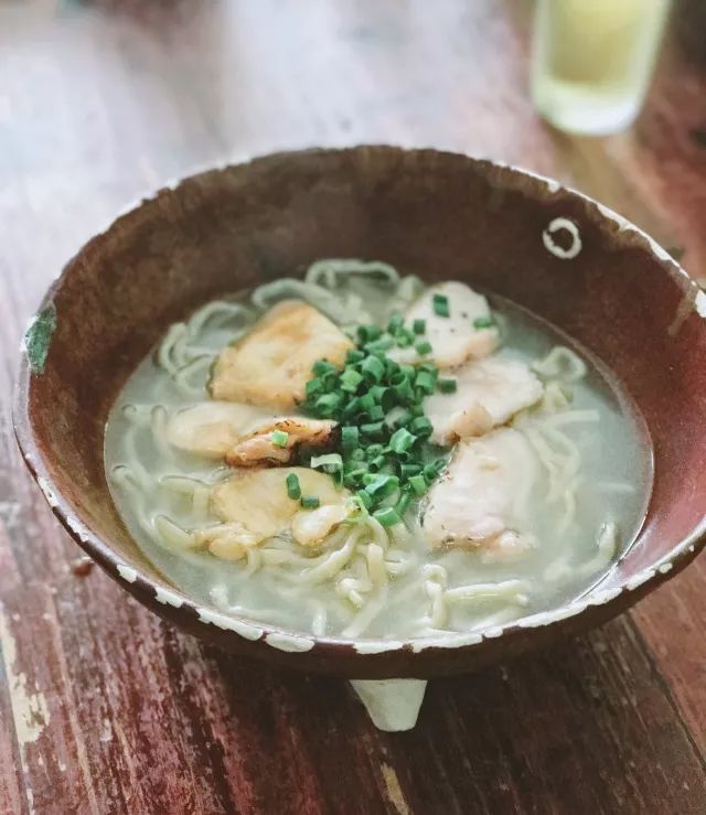 朱元璋黑猪肉,你在这里能够吃到美味的中餐英文