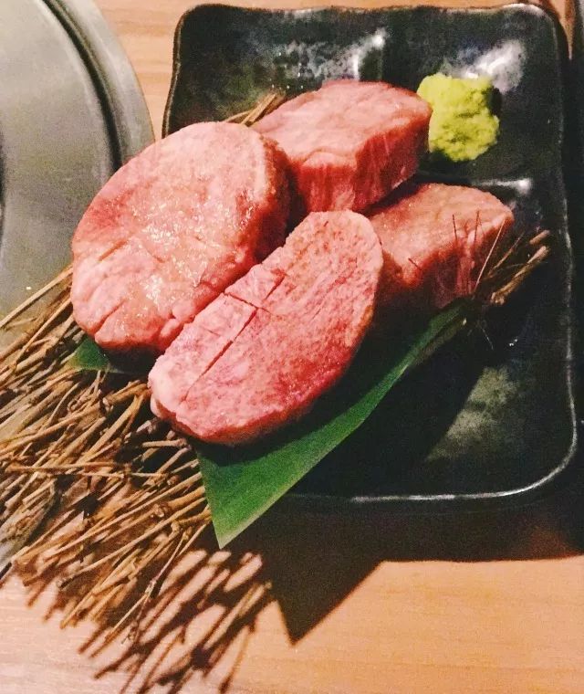 朱元璋黑猪肉,你在这里能够吃到美味的中餐英文