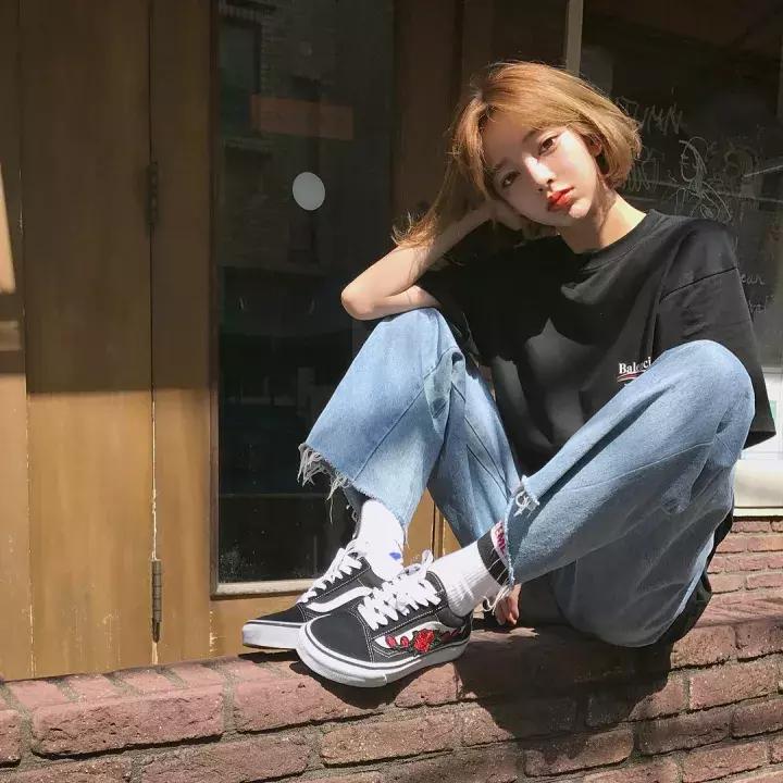 微卷短发修剪,初秋短发扎发