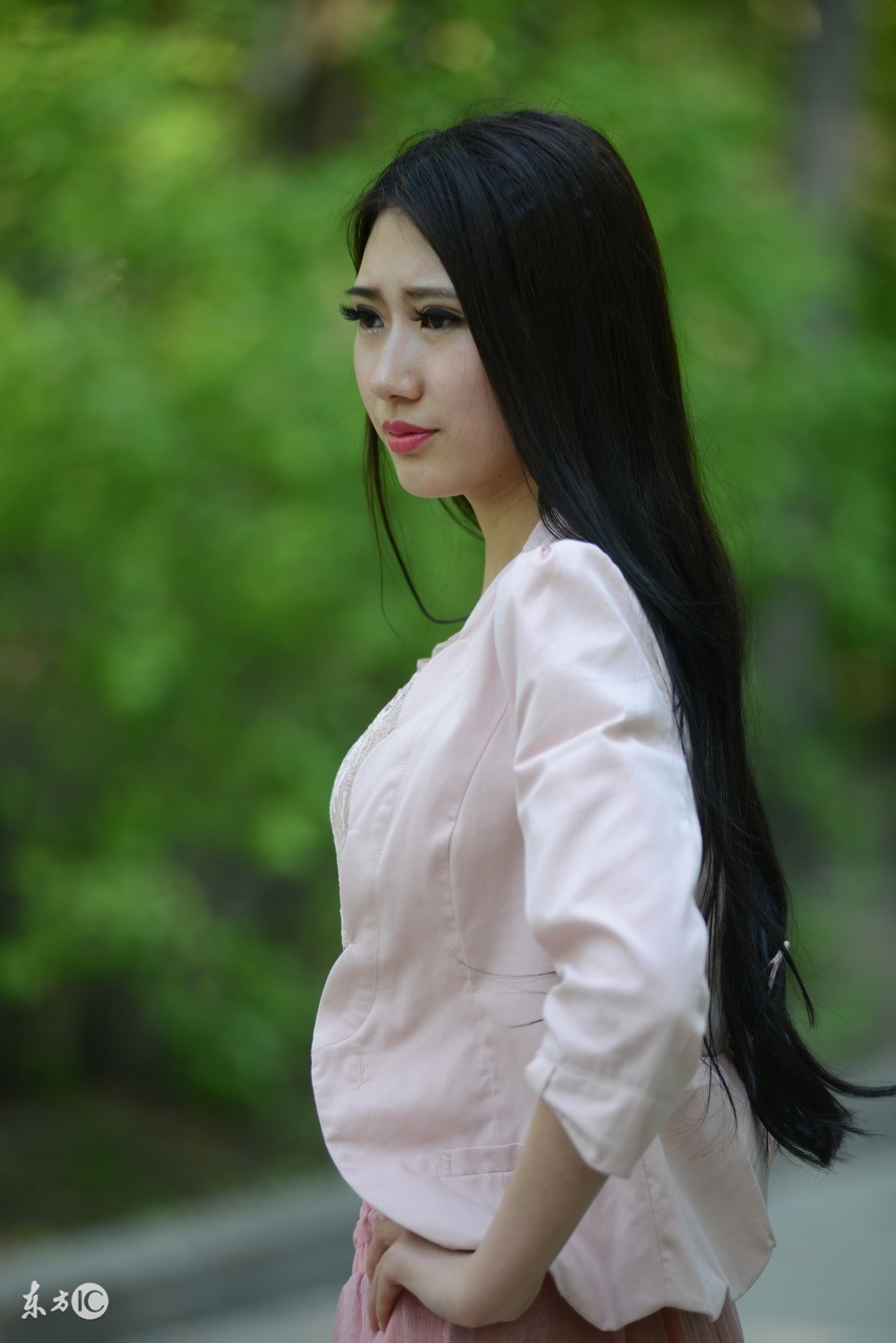 微信里，那个艳俗姑娘我没删