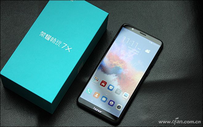 全面屏大卖,荣耀畅玩7x的优缺点