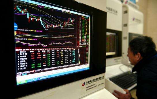 新手炒股一年能赚多少钱,炒股一般投入多少钱才能赚钱