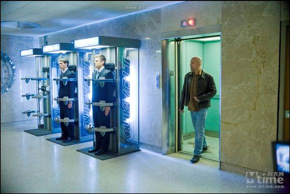 主角光环拯救世界,好莱坞电影起死回生