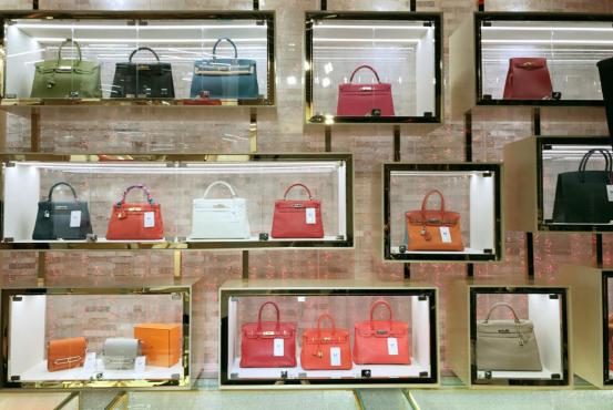 YZ名品交流中心，一场与“与名品碰撞”的时尚约会