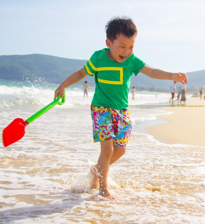 我们和孩子一起去三亚旅行,一大两小亲子三亚游