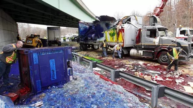 20个触目惊心的车祸现场,各种令人发指的车祸现场