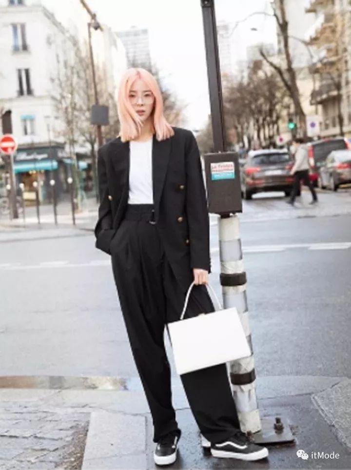 阔腿裤平底鞋,平底鞋阔腿裤搭配图片