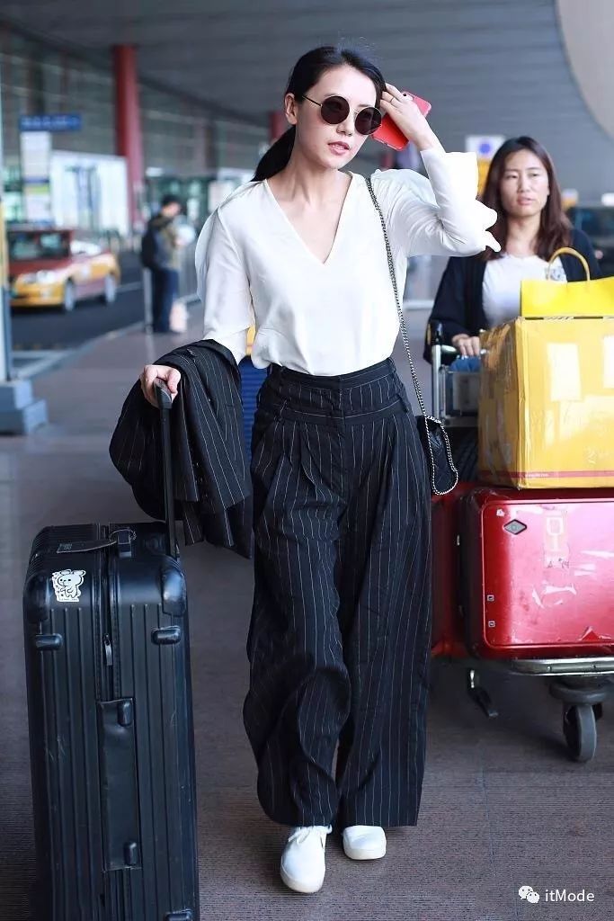 阔腿裤平底鞋,平底鞋阔腿裤搭配图片