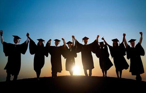 “英国最年轻的百万富翁”：19岁白手起家，自主创业赚百万