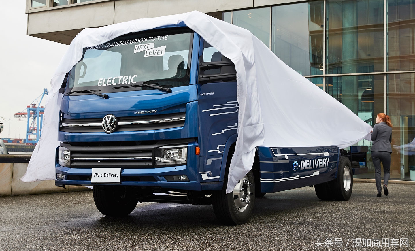 新能源汽车比燃油卡车好吗,新能源车和天然气车哪个更好点