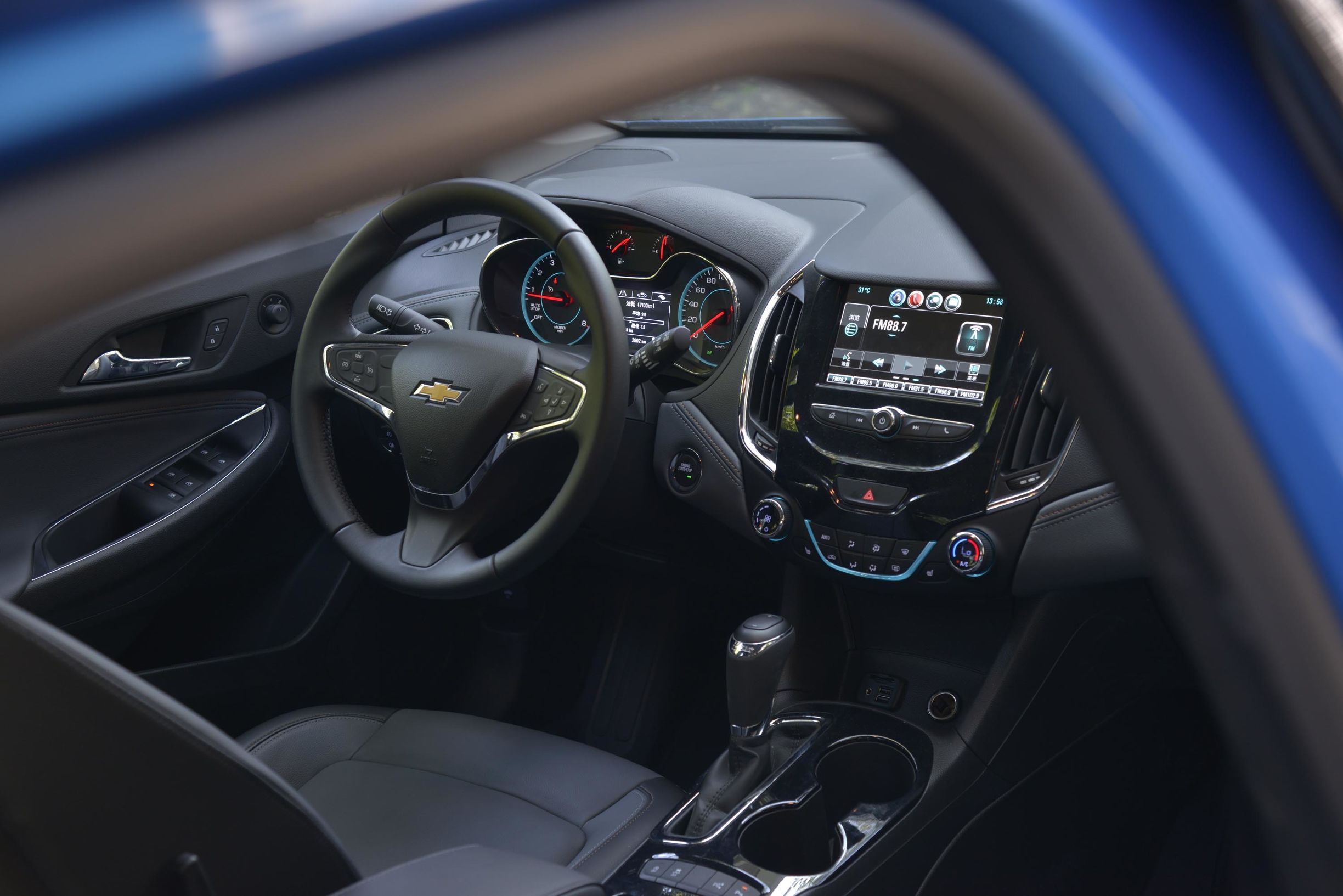 雪佛兰科鲁兹16款1.5t两厢,2013款15年雪佛兰科鲁兹两厢