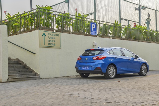 雪佛兰科鲁兹16款1.5t两厢,2013款15年雪佛兰科鲁兹两厢