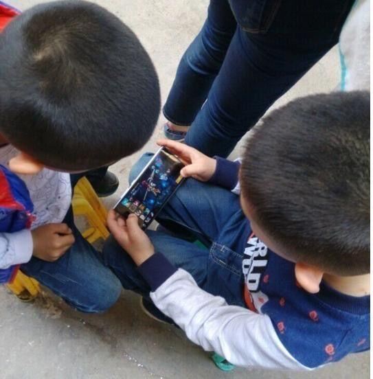 王者荣耀小学生怎么玩最厉害,王者荣耀小学生打出的王者操作