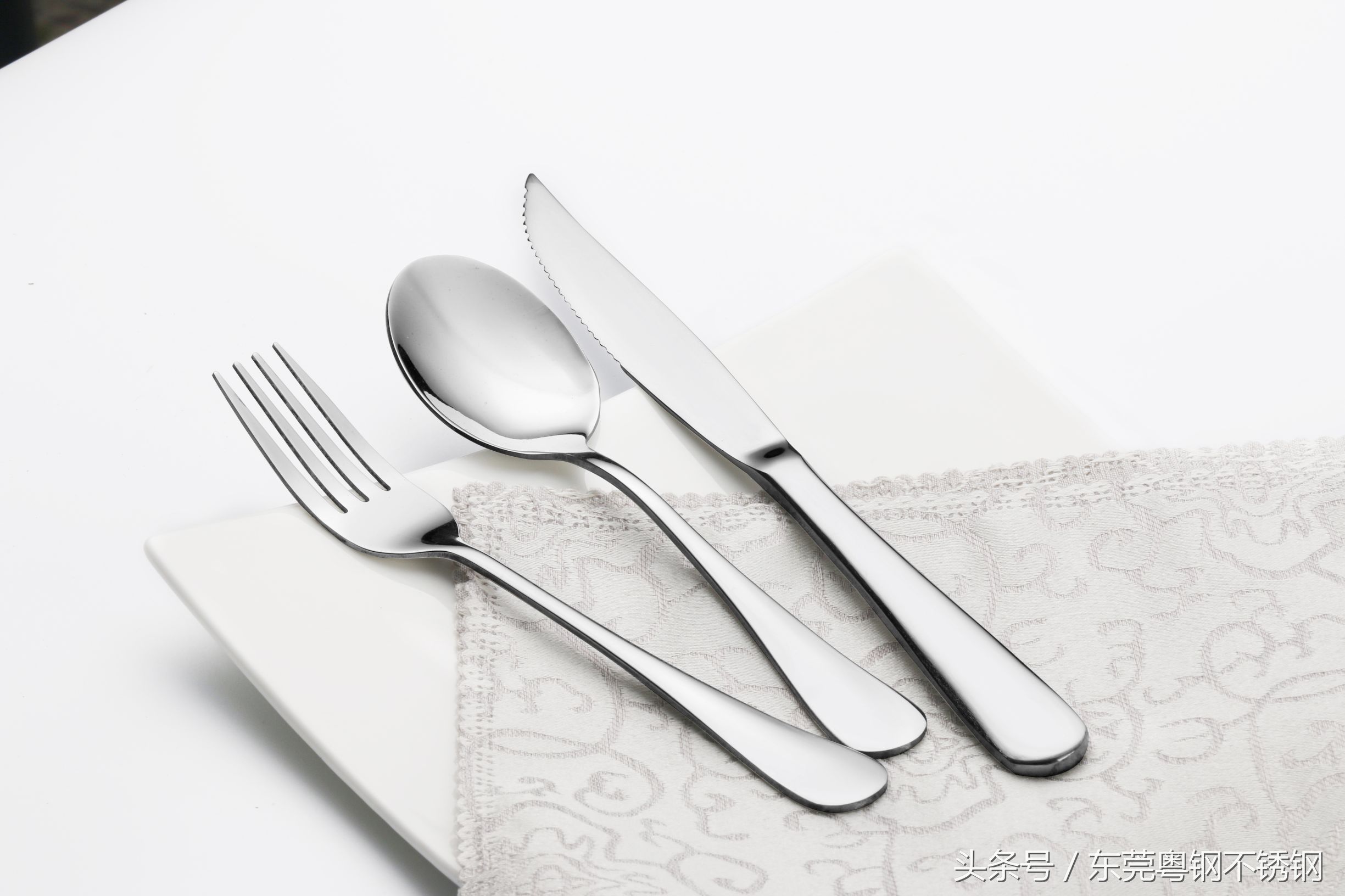 不锈钢制品塑料制品有甲醛吗,不锈钢制品有异味吗