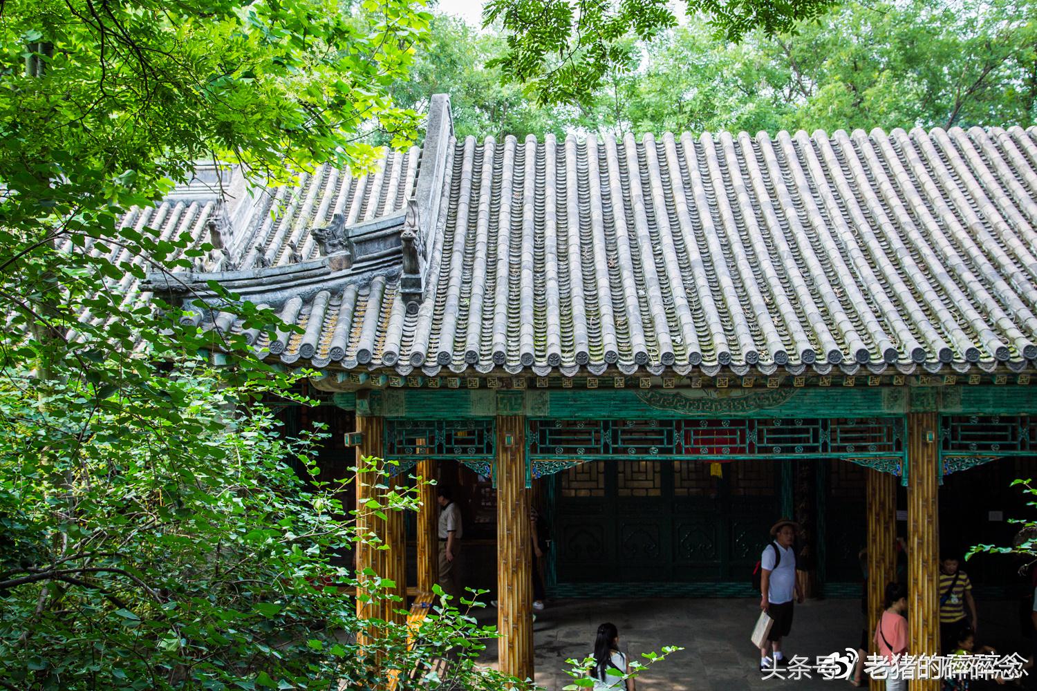 京城龙脉,一座和珅府半部清代史