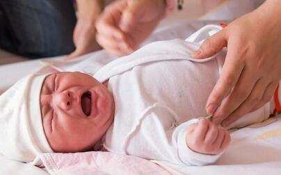 新生儿宝宝哭闹的7个常见原因,新生婴儿哭闹之谜