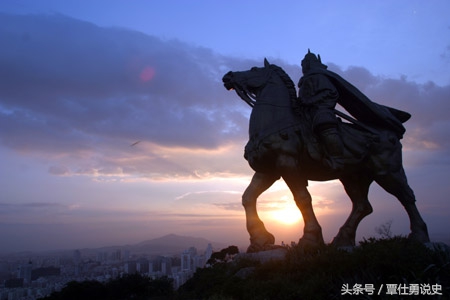 明末猛将，穿八十斤铠甲，一刀劈敌六段，中数十箭被俘，慷慨就义