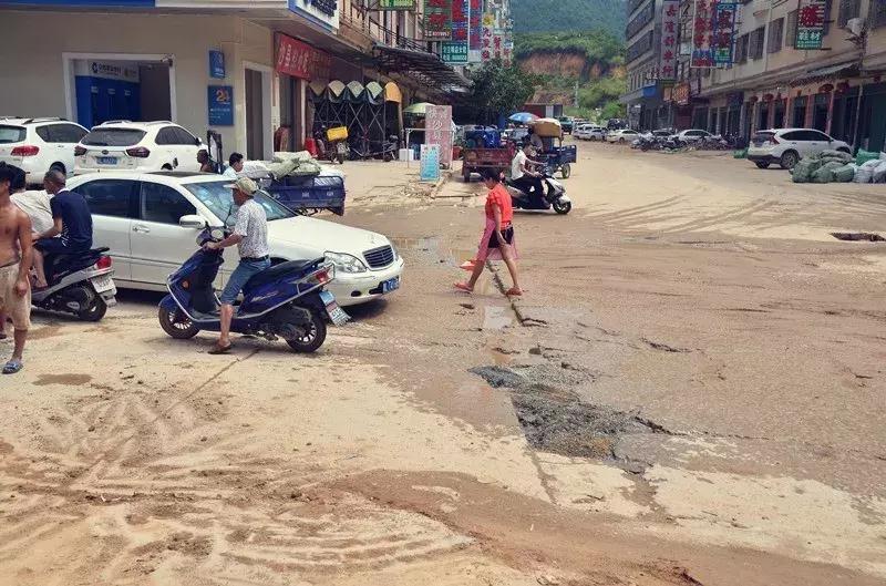 吉隆镇最繁华的时候有多少人,惠东吉隆在哪里