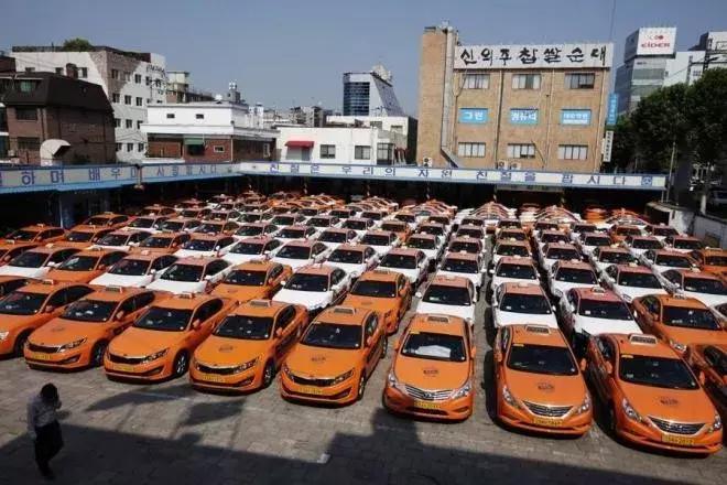 看完世界各国都用啥车跑出租，感觉国内的也该要升级了