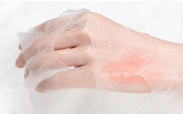 睡前用它擦脸快速年轻20岁,25岁女性睡前护肤