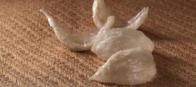 深秋燕窝补，清润又美肤