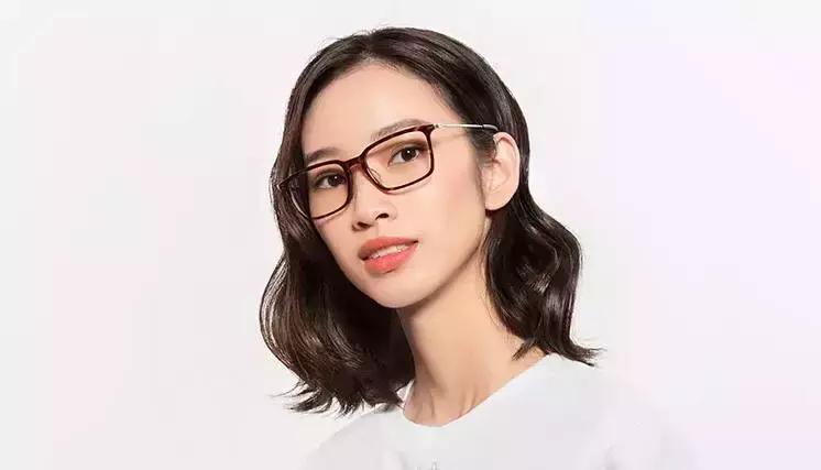 怎么找合适自己脸型的眼镜,测试自己脸型合适什么眼镜