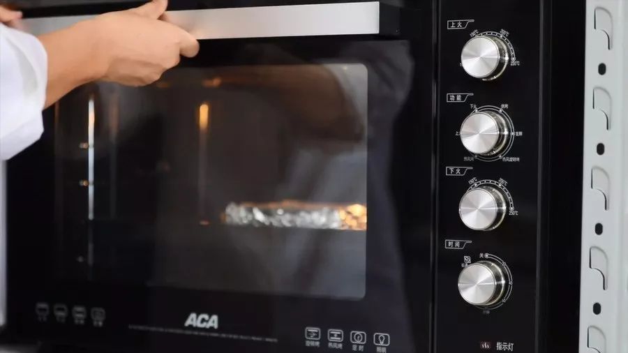 家庭蛋糕最简单裱花做法,家庭蛋糕裱花最简单做法