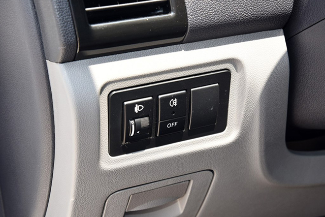 幻速h2v测评,东风风光330和北汽幻速s3哪个好