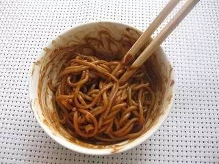 如何让菜品看起来油亮,教你1招口感脆嫩又入味